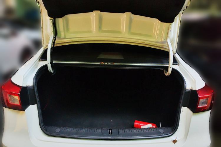 Used Roewe 360 2015 1.5L Automatic Luxury Edition
