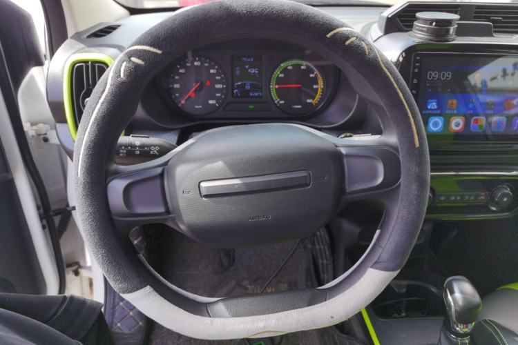 Used Roewe Clever 2021 302 km New Four-Seater Super-Efficient Version