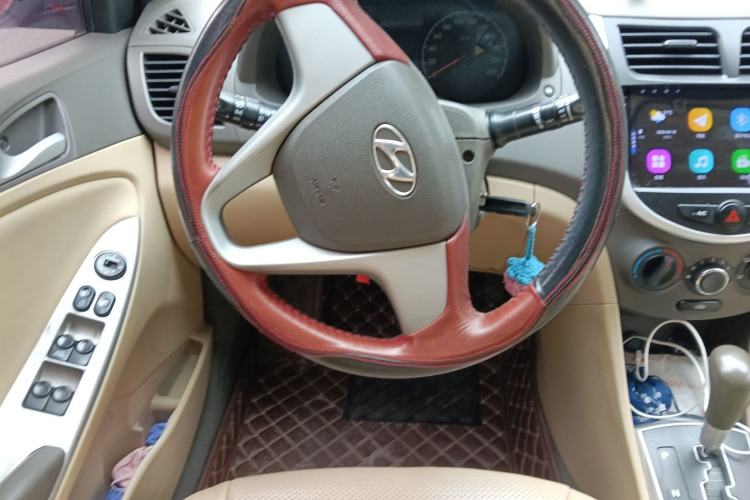 Used Hyundai Verna (older generation) 2010 Sedan 1.4L Automatic Comfort Model GS
