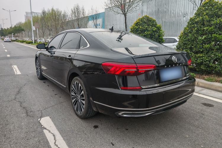 Used Volkswagen Passat 2020 330TSI Luxury Edition China VI Exterior 3