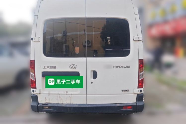 Used SAIC MAXUS Xintu V80 2014 2.5T Aotuntong Short Wheelbase Mid-Roof Model
