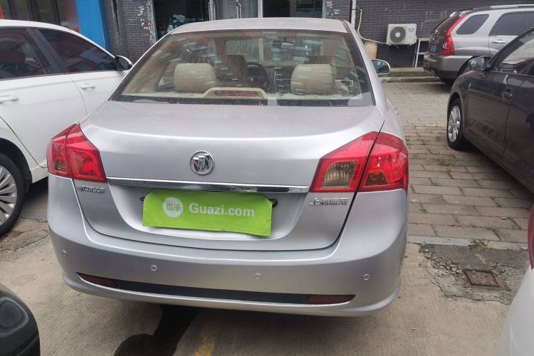 Used Buick Excelle 2013 1.5L Manual Classic Model

