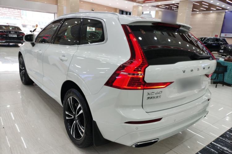 Used Volvo XC60 2019 T5 4x4 Smart Edition China V Standard