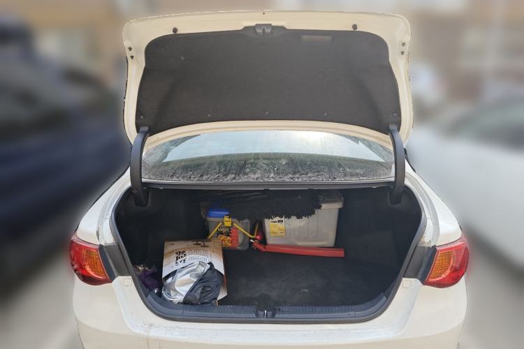 Used Toyota Reiz 2010 2.5V Fashion Elite Edition Trunk