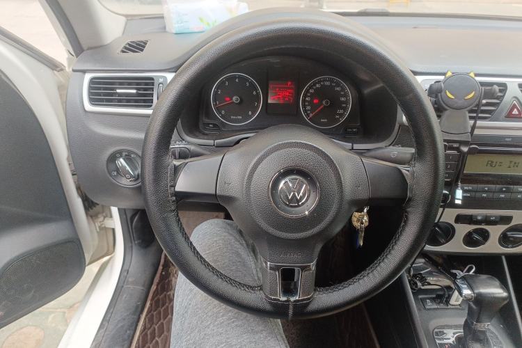 Used Volkswagen Bora 2011 1.4T Automatic Comfort Model Steering Wheel