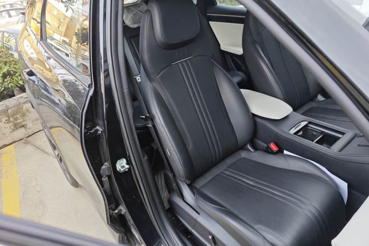 Used Geely Galaxy L7 2024 1.5T 115 km PLUS Dragon Edition