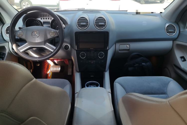 Used Mercedes-Benz M-Class 2010 ML 300 4MATIC