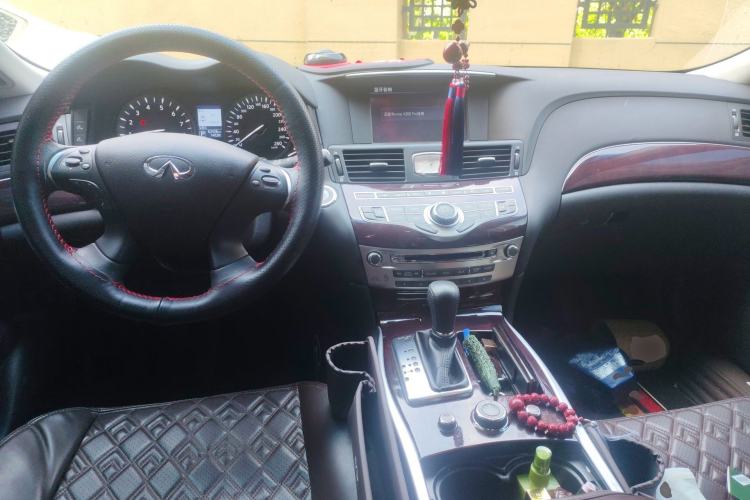 Used Infiniti Q70 2019 Q70L 2.0T Enjoyment Edition PLUS Center Console