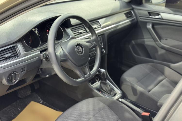 Used Volkswagen Bora 2018 1.5L Automatic Fashion Model
