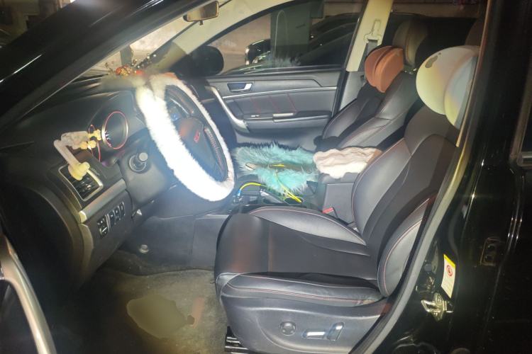 Used Haval H6 2015 Sport Edition 1.5T Automatic Two-Wheel Drive Luxury Model
