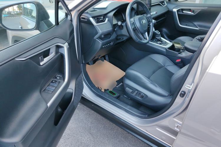 Used Toyota Wildlander 2023 Dual-Motor 2.5L E-CVT Four-Wheel Drive Prestige Edition