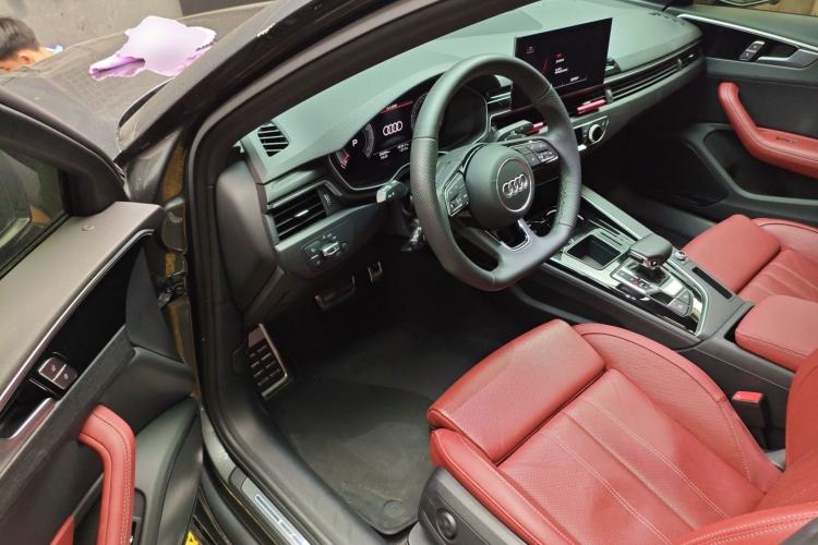 Used Audi A4L 2024 40 TFSI Luxury Dynamic Edition Driver Seat