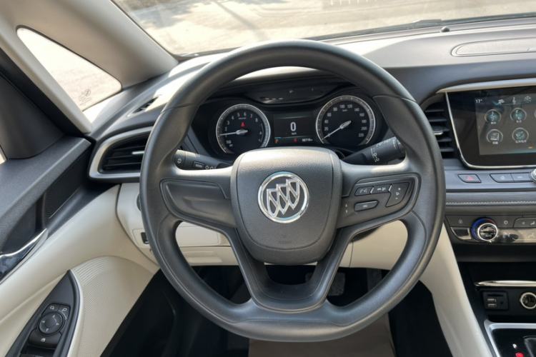 Used Buick GL6 2018 18T 6-Seater Elite Model