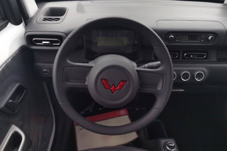 Used Wuling Zhiguang New Energy 2025 Standard Model