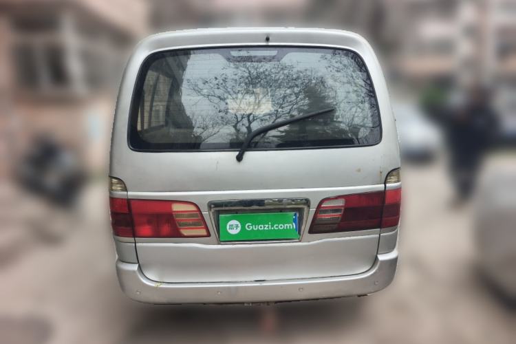 Used Jinbei Grace 2013 2.0L Zhi Ling Standard 7-Seater All-Games Commemorative Version China IV Standard
