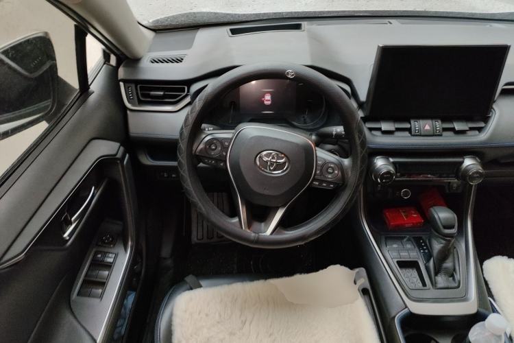 Used Toyota Wildlander 2020 2.0L CVT Two-Wheel Drive Tech Edition Steering Wheel