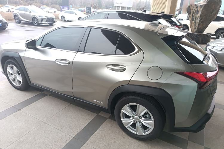 Used Lexus UX 2020 260h Explore & Adventure Edition