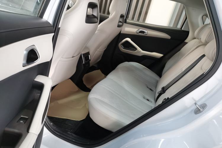 Used BYD Yuan UP 2025 Intelligent Driving Version 401 km Leading Edition Left Rear Seat