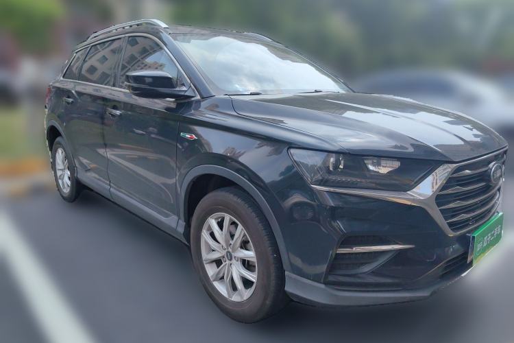 Used SWM G01 2021 2.0L Manual Knight Edition
