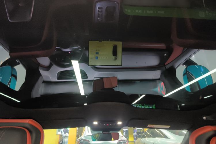 Used Xiaomi Auto SU7 2024 Four-Wheel Drive Ultra-Long Range Advanced Intelligent Driving Max Edition Headliner