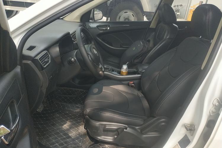 Used Dongfeng Fengon 580 2016 Revised Version 1.5T CVT Luxury Edition Left Front Seat