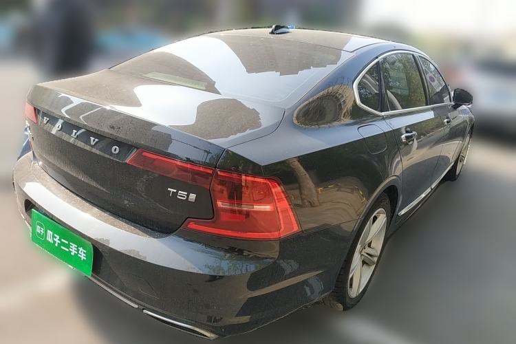 Used Volvo S90 2019 T5 Zhiyi Edition Rear Right 45 Deg