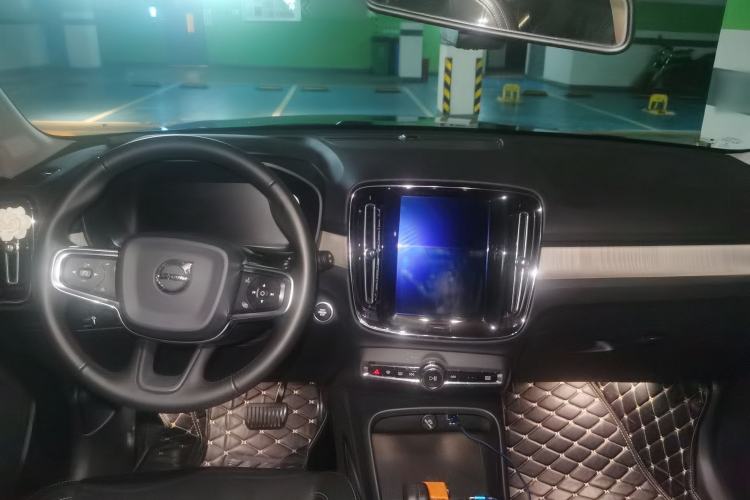 Used Volvo XC40 2020 T3 Zhiyuan Luxury Edition Center Console