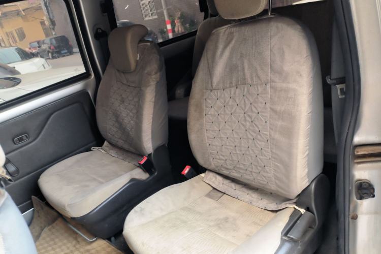 Used Wuling Rongguang V 2018 1.5L Standard Version
