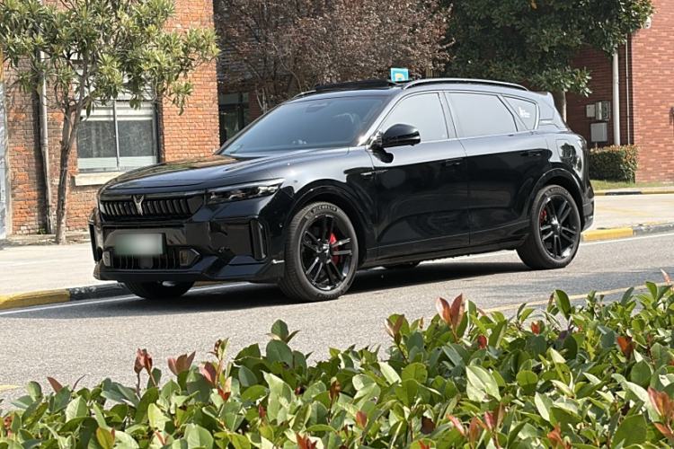 Used VOYAH FREE 2025 318 259 km All-Wheel-Drive Exploration Edition