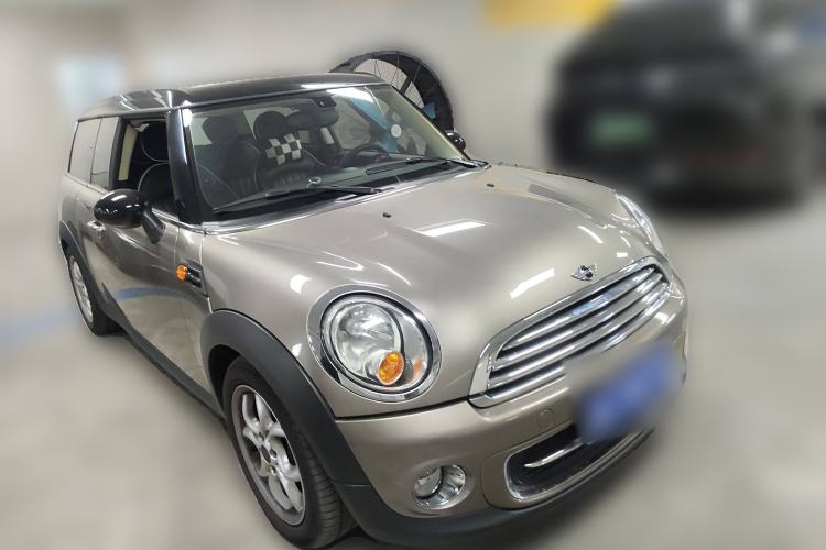 Used MINI Clubman 2011 1.6L COOPER Fun Front Right 45 Deg