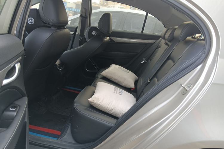 Used Geely Auto Emgrand 2019 Leading Edition 1.5L CVT Luxury Model China VI Standard Left Rear Seat