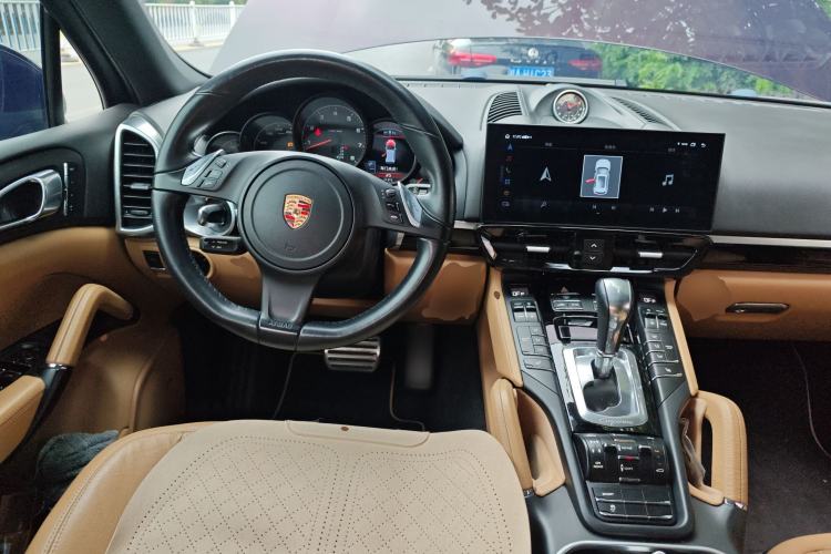 Used Porsche Cayenne 2014 Cayenne Platinum Edition 3.0T