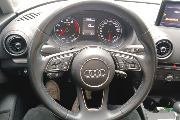 Used Audi A3 2020 Restyled Limousine 35 TFSI Ambition Version China VI
