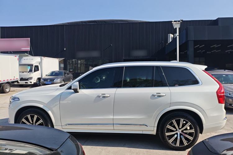 Used Volvo XC90 2022 B5 Smart Drive Luxury Edition 5 Seats