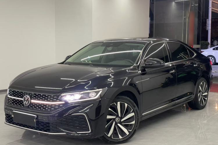 Used Volkswagen Passat 2022 330TSI Starry Luxury Edition