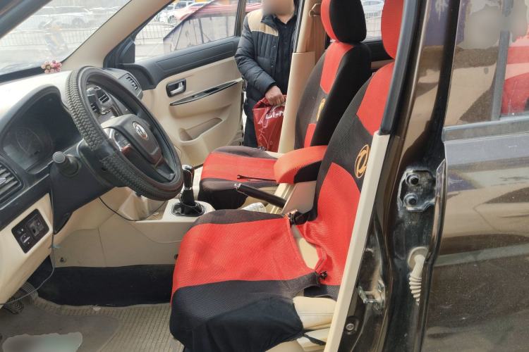 Used Dongfeng Fengon 360 2015 1.5L Manual Comfort II 7-Seater