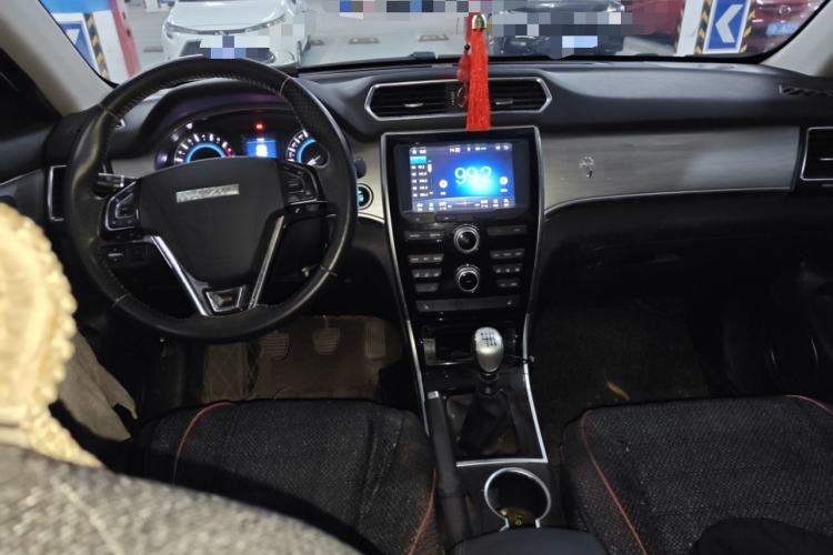 Used Haval H2 2017 Red-Label 1.5T Manual Two-Wheel-Drive Elite Model