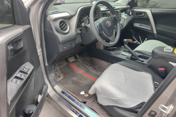 Used Toyota RAV4 2019 2.0L CVT Two-Wheel Drive Pioneer Edition China V Standard