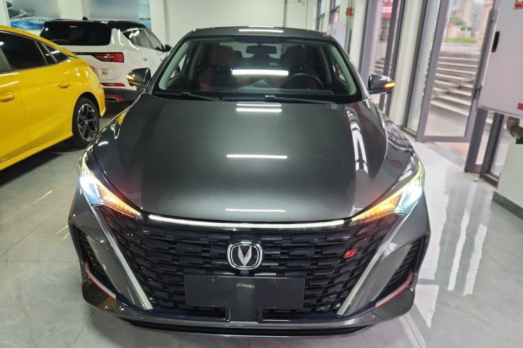 Used CHANGAN Eado 2022 PLUS Blue Whale NE 1.4T GDI DCT Flagship Edition Front