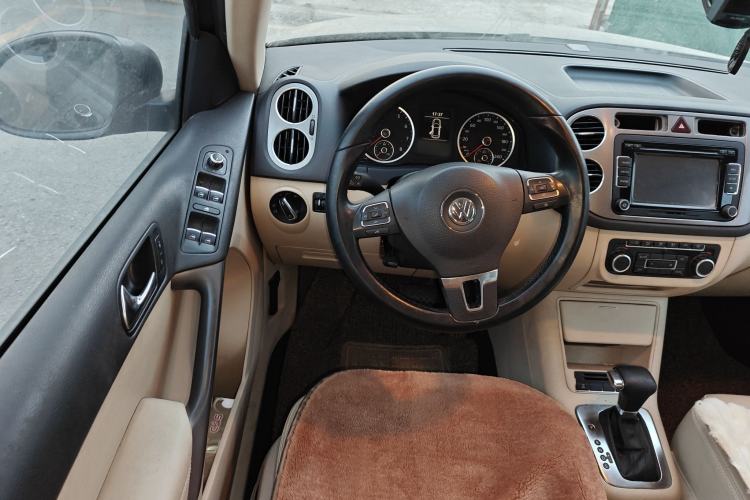 Used Volkswagen Tiguan 2010 1.8 TSI Automatic Two-Wheel Drive Trend Edition Steering Wheel
