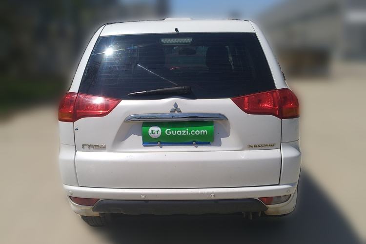 Used Mitsubishi Pajero Sport 2013 3.0L Automatic 4x4 Executive Edition Rear