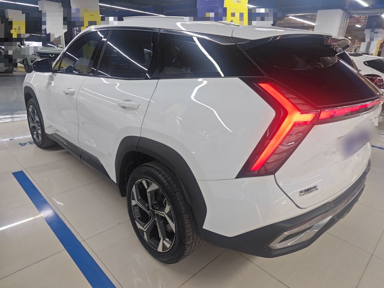 Geely Auto FX11 2023 2.0TD DCT Prestige Edition — снимка 4