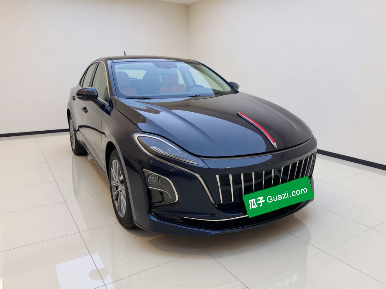 Hongqi E-QM5 2022 431 km Charge & Enjoy Edition — снимка 3