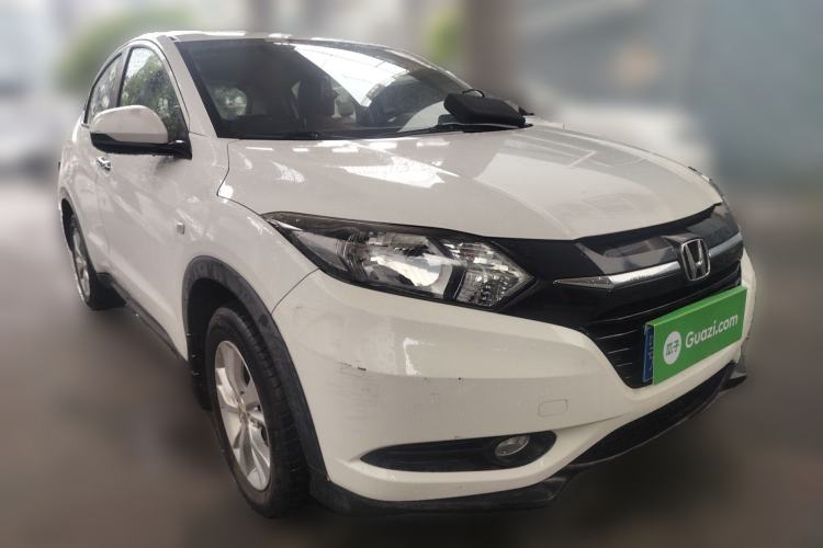 Used Honda Vezel 2017 1.5L manual two-wheel drive Comfort trim level Front Right 45 Deg