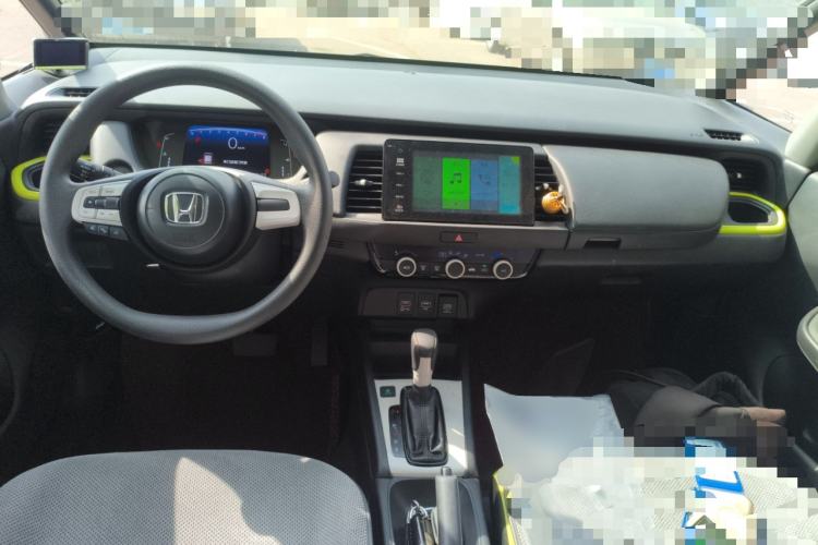 Used Honda Fit 2021 1.5L CVT Trendy Version Center Console