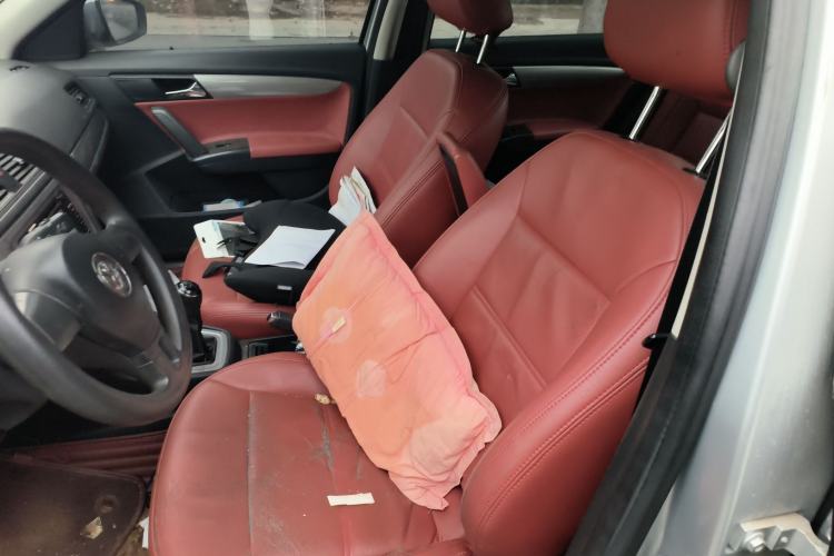 Used Volkswagen Lavida 2013 1.6L Manual Fashion Edition