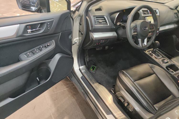 Used Subaru Outback 2015 2.5i Classic Edition Driver Seat