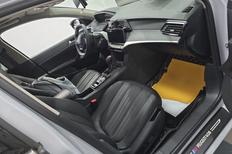 Used Peugeot 408 2024 360THP "Da Da" Model – Latou Edition Right Front Seat