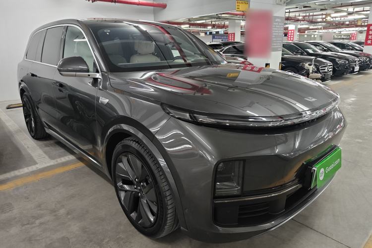 Used Li Auto L9 2023 Pro Model Front Right 45 Deg