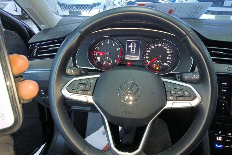 Used Volkswagen Magotan 2020 330TSI DSG Leading Model Steering Wheel
